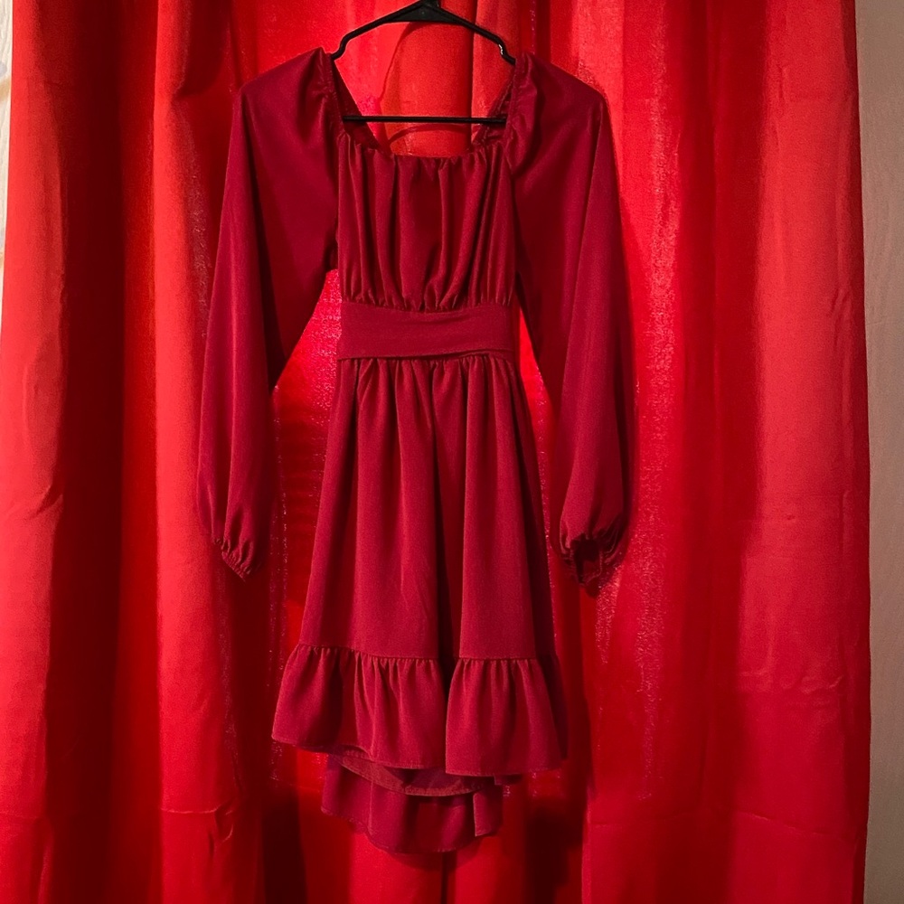 Elegant Red Long Sleeve Dress